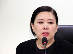 故오요안나 모친, MBC와 사과 합의…기상캐스터, 정규직으로