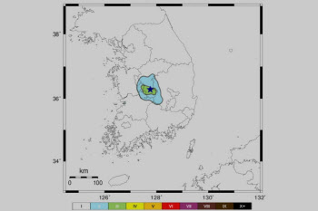 충북 옥천서 규모 3.1 지진…충북·대전 등서 &apos;흔들림&apos; 신고(종합)