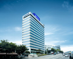 JW그룹, 신약개발에 승부건다…CRO 부문 신설·새 CTO 물색