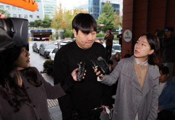 &apos;음주운전 신고&apos; 이진호 여자친구, 자택서 숨진 채 발견