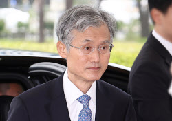 대법관들 PC 보겠단 與…