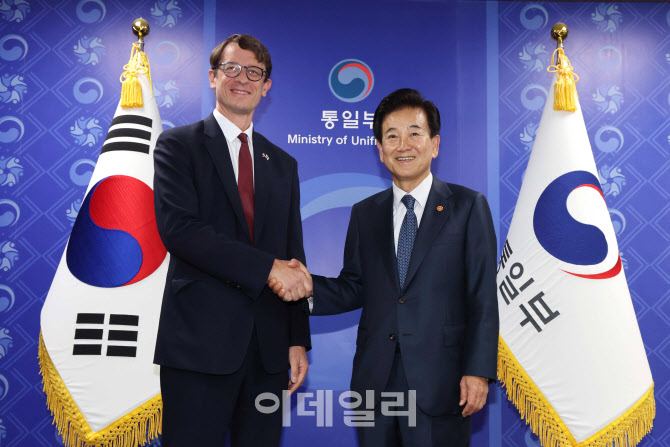정동영 통일부 장관, 주한프랑스대사 접견 