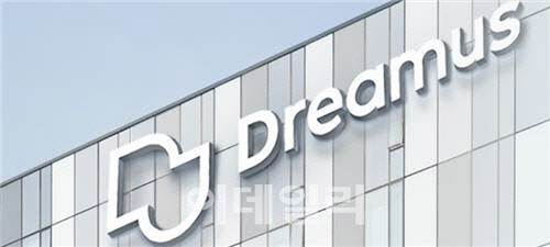 [마켓인]돈 없는 기업에 팔리는 드림어스...소액주주 '긴장' - 뉴스 썸네일 이미지