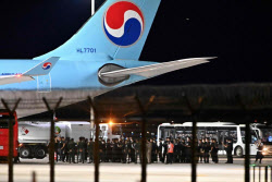 “송환 소식이 기쁜가? 웃기지 말라” 피싱 피해자는 분통