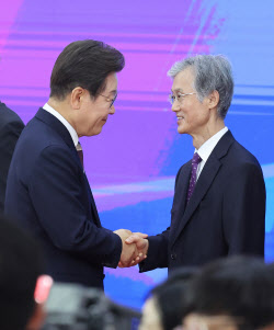 李대통령, 대법관 몇명 더 임명할까…與, 오늘 증원안 발표
