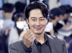 "이태원 조인성 카페" 70억 뚫어...성공적 상권 확장 [누구집]