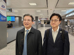 한미, 2000억달러 8~10년 분할 가닥 잡았지만…타결은 ‘산 너머 산’