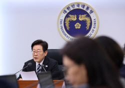 李대통령 "한미협상, 목표시한 두지 않는다"