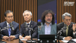 "범죄단체 소탕, 수괴부터…조희대 탄핵해야" 與초선 3인,&apos;거친 입&apos;