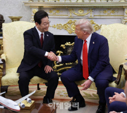 美 “한국과 신속한 무역 합의 원해…김정은 회담 일정은 없어”(종합)