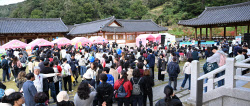 김천김밥축제, 개막 직후부터 인산인해…또 김밥 동났다