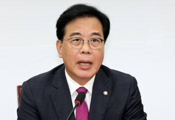 국힘, &apos;축의금 수수 의혹&apos; 최민희 겨냥 "명백한 뇌물죄"(종합)