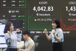 "중국 자본 때문에 올랐다?"...&apos;4천피&apos; 이끈 외국인 누구