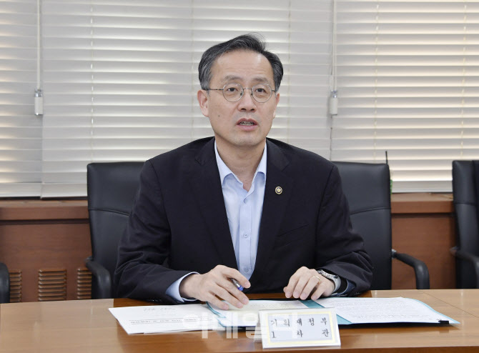 주가 더 끌어 올리나…"배당소득 분리과세, 증시에 좋은 의미"