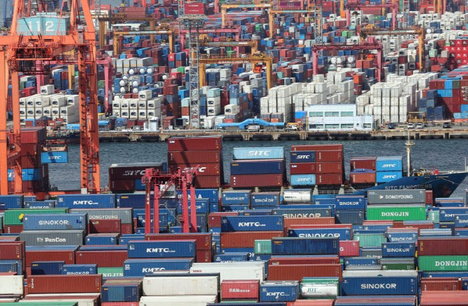 추석 연휴·관세 협상 난항…기업심리 석 달 만에 꺾여