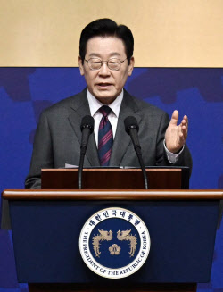 [포토]이재명 대통령, '2025 APEC CEO SUMMIT 특별연설'                                                                                                                                          