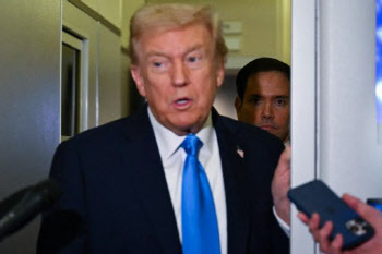 [속보]트럼프 “中과 무역협상에 집중…김정은과 회담 위해 다시 올 수도"