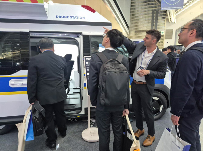 클리카, 'AI 순찰차' 공개...90% 경량화·18배 속도↑ - 뉴스 썸네일 이미지