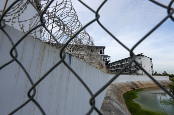 [단독]李대통령 "불법 구인광고 삭제" 지시했지만 곳곳 &apos;사각지대&apos;