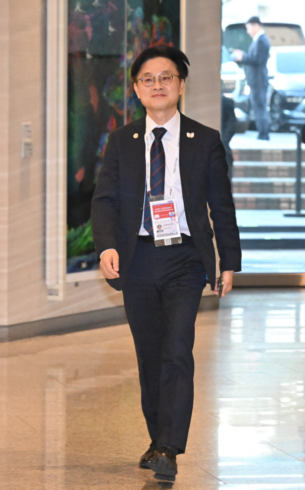 겉 강경 속 정성, 트럼프도 놀란 협상가