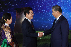 [속보]한중 공식 환영식 시작…李대통령, 시진핑 주석 국빈 예우