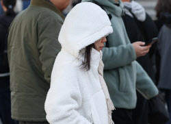 "두꺼운 외투 입으세요"…최저 -4도, 일교차 15도 안팎[오늘날씨]