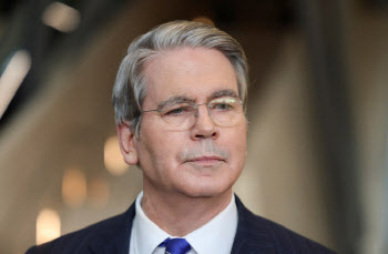 美 재무장관 “대법원서 패해도 관세 관련 다양한 대응수단 있어”