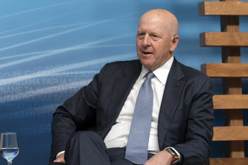 “美 증시 10~15% 조정 가능성”…월가 CEO들 경고