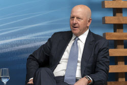 “美 증시 10~15% 조정 가능성”…월가 CEO들 경고