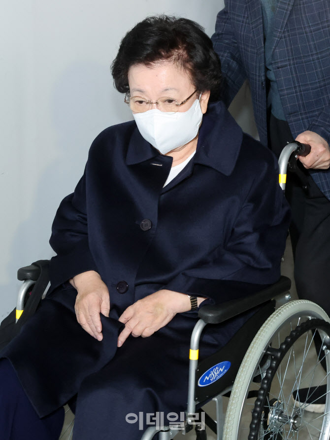 이배용 전 국가교육위원장, 김건희 특검 출석                                                                                                                                                        
