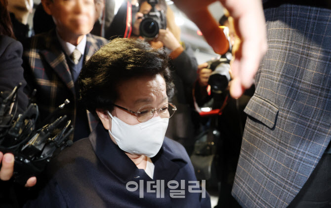 이배용 전 국가교육위원장, 험난한 특검 출석길                                                                                                                                                      