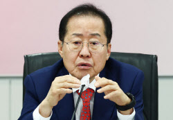 홍준표 "국힘 정당 해산 불가피…암 덩어리는 살 안된다"