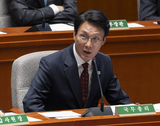 김총리 “배당분리과세 최고세율, 조금 더 열어놓고 논의”