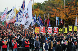 양대노총, 서울 집회 3만명 집결…65세 정년법 연내 통과 등 요구