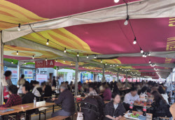 구미라면축제, 35만명 몰렸다…갓 튀긴 라면 48만개 완판