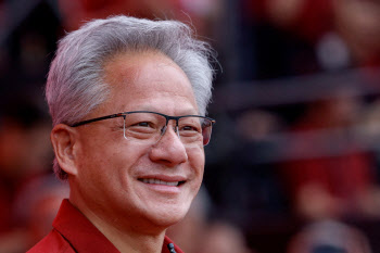 ‘AI 거품론’ 불식시킨 엔비디아…10만전자·60만닉스 회복[특징주]