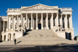 美상원, 셧다운 종료 첫발 내딛어…임시 예산안 본회의로
