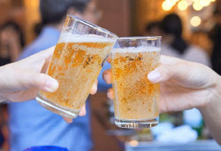 “오후 2시 맥주 한잔 콜?”…벌금 45만원 폭탄 맞는 ‘이 곳’