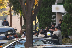 [속보]내란특검, '내란선전' 황교안 체포…압수수색도 진행