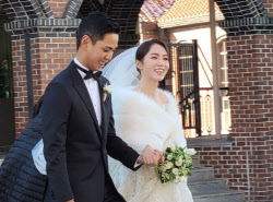 재벌家, 정·관계 &apos;정략결혼&apos; 줄고 재계·일반인 결혼 늘었다