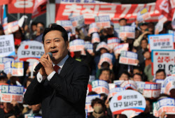 [포토]장동혁, '항소 포기 외압...이재명, 존재 자체가 재앙'                                                                                                                                     