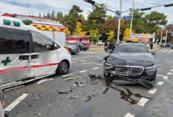 "이송 중 심정지"…환자 싣고 달리던 구급자 승용차와 충돌