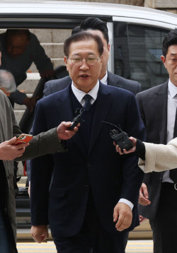 &apos;구속 필요성&apos; 벽 못넘은 특검, 박성재·황교안 불구속 기소 수순