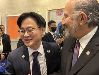 김정관 "동생 잃은 러트닉 위해 9·11 추모식 참석…터닝 포인트였다"