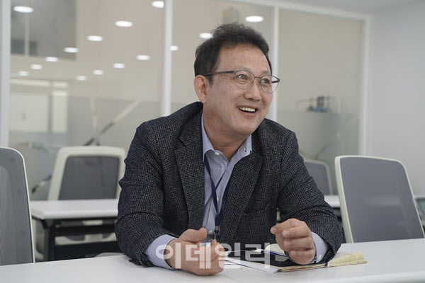 홍정환 스페클립스 대표 "국내 유일 레이저 광학 원천기술, 글로벌 성... - 뉴스 썸네일 이미지