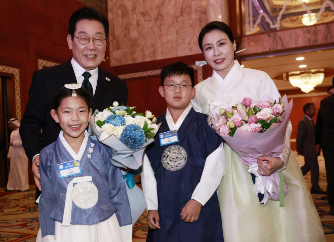  이재명 대통령 부부, UAE 동포만찬간담회 참석                                                                                                                                                      