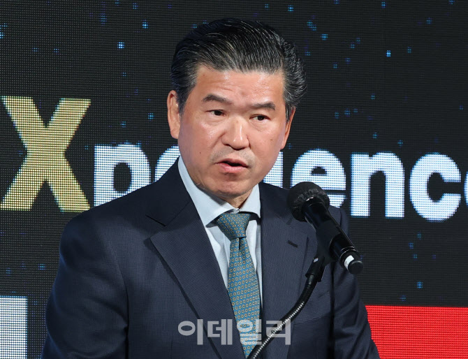 축사하는 제임스 김 주한미국상공회의소(암참) 회장                                                                                                                                                  