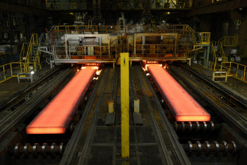 "제조업이 무너진다"…철강·석화 &apos;심장부&apos; 유령도시 위기