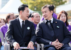 장동혁·조국 &apos;대장동 토론&apos; 성사?…張, 토론 제안 수용