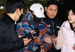 '김건희와 문자' 도이치 공범 구속…法 